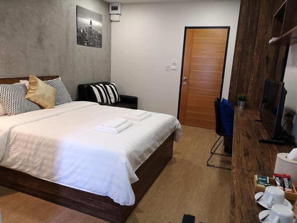 Aparthotel Tata House à Bangkok Extérieur photo