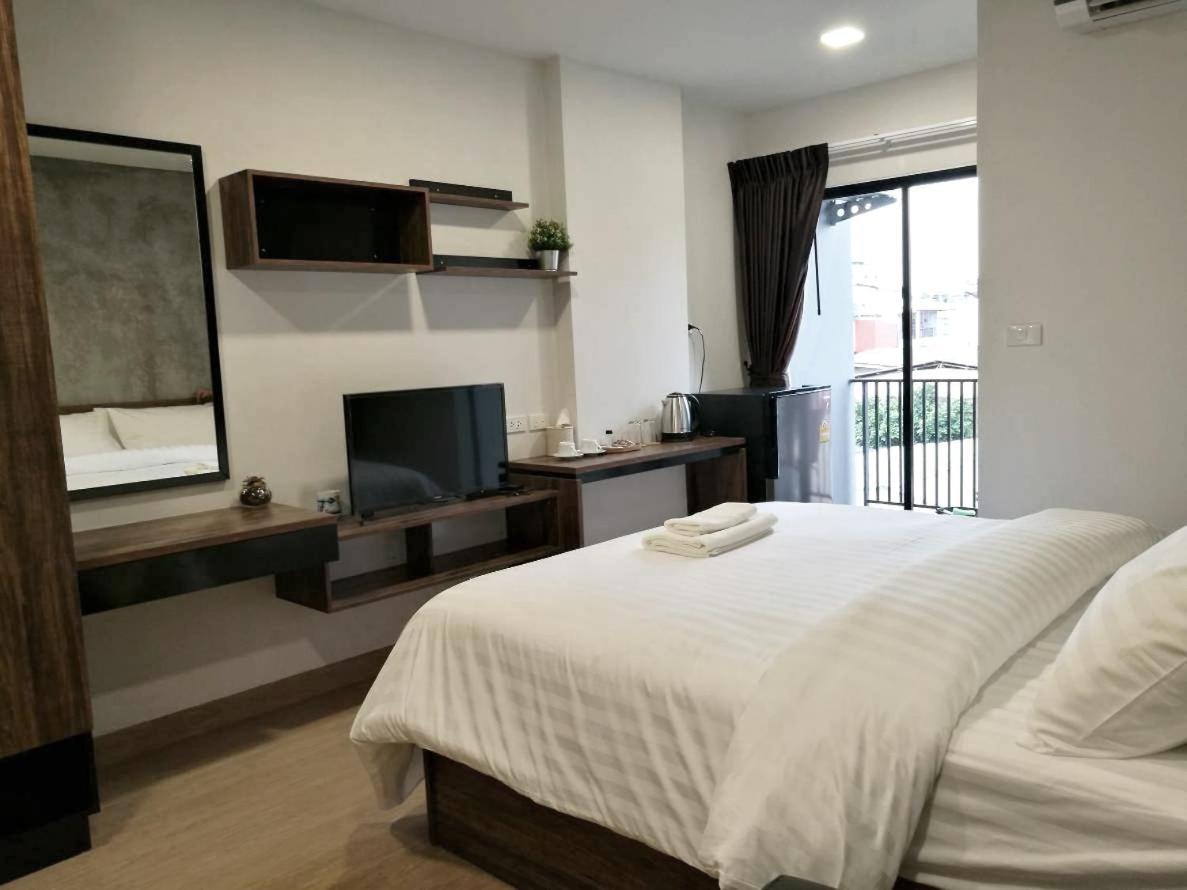 Aparthotel Tata House à Bangkok Extérieur photo